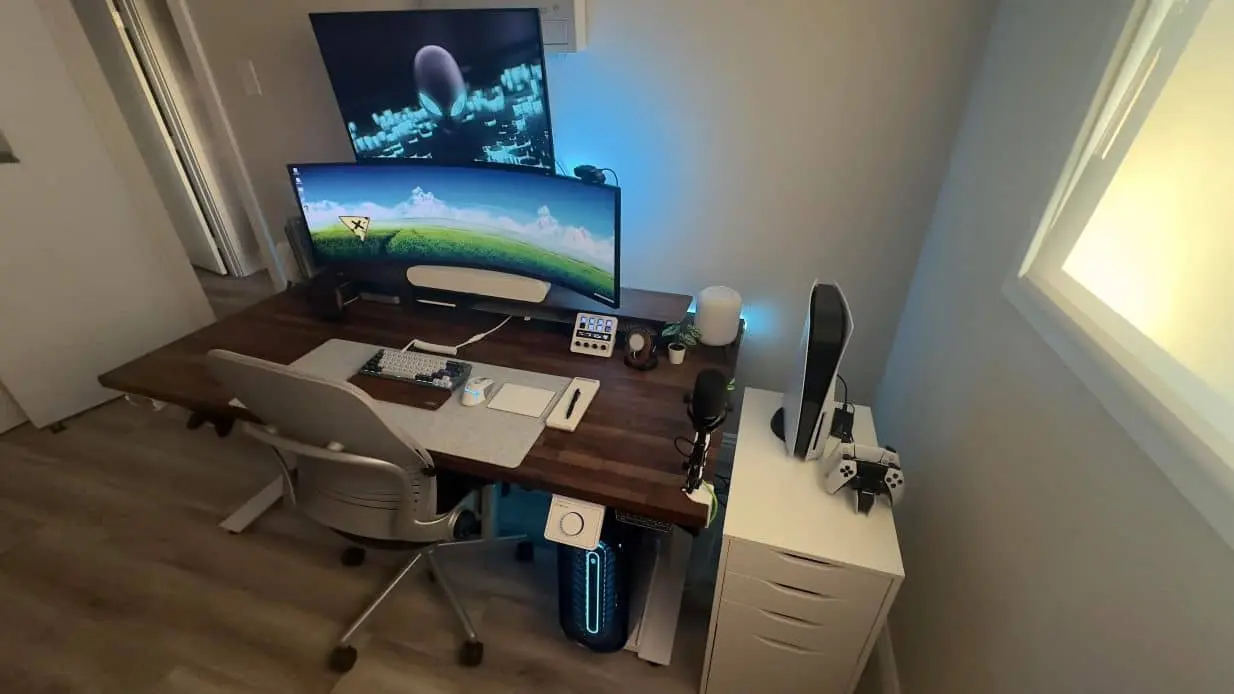 a sit stand desk