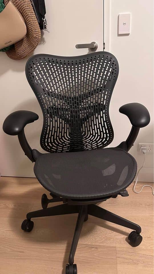 Herman Miller Mirra 2 Chair - Tilt Limiter and Seat Angle, Butterfly