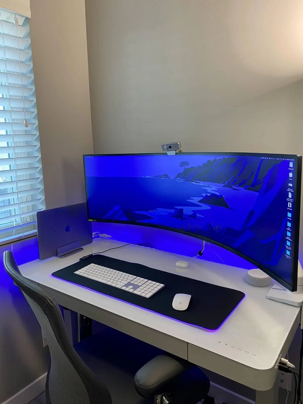 Tresanti Height adjustable Desk