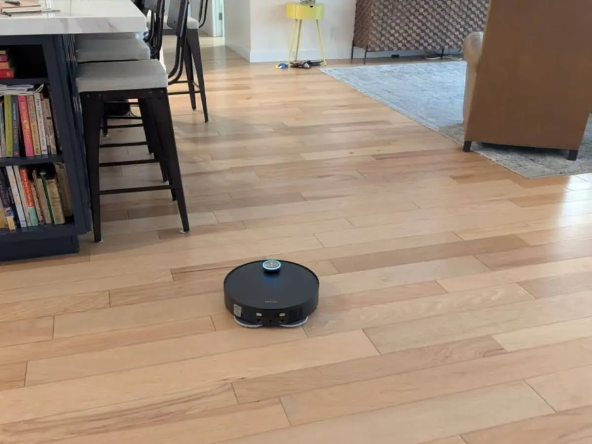 How-often-Should-I-Empty-my-Robot-Vacuums-Dustbin1.