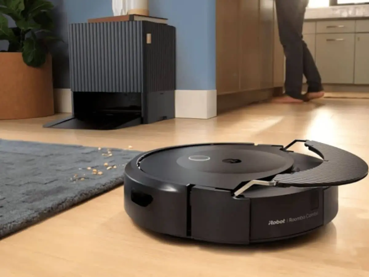 How-often-Should-I-Empty-my-Robot-Vacuums-Dustbin4.