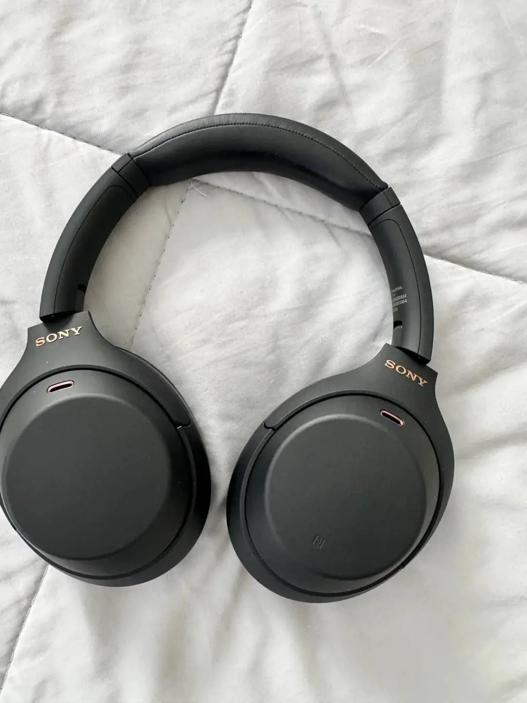 Sony WH-1000XM4 Headphones for Noise Canceling
