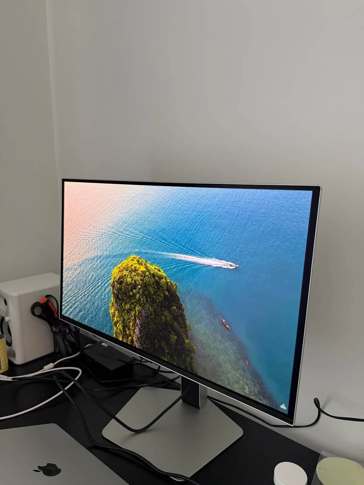 Odyssey OLED G6