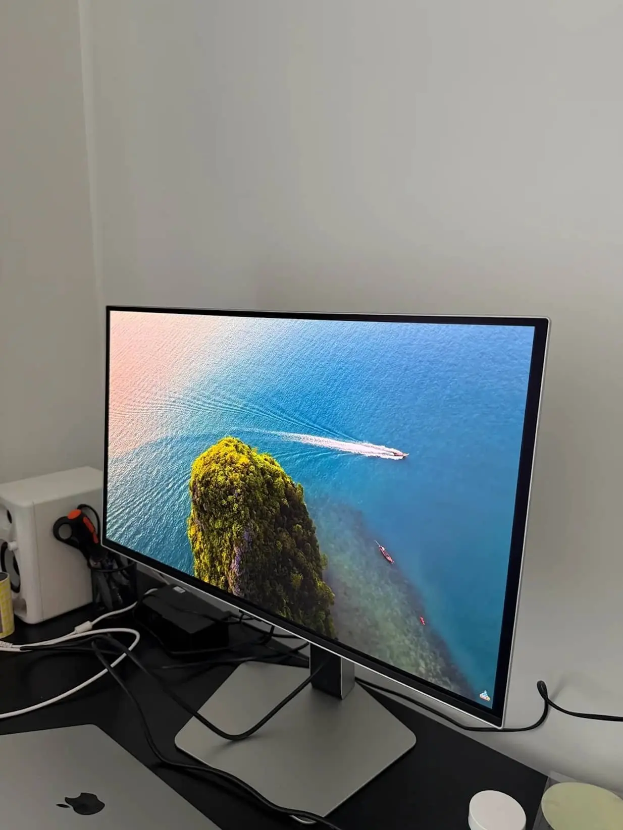 Odyssey OLED G6