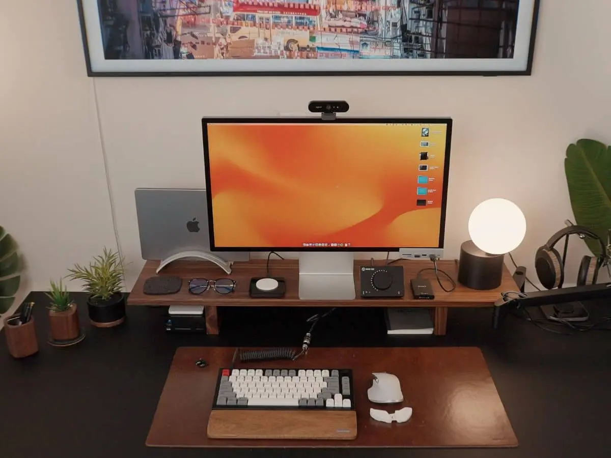 What-Are-5-Best-Standing-Desks-for-Canadians1.