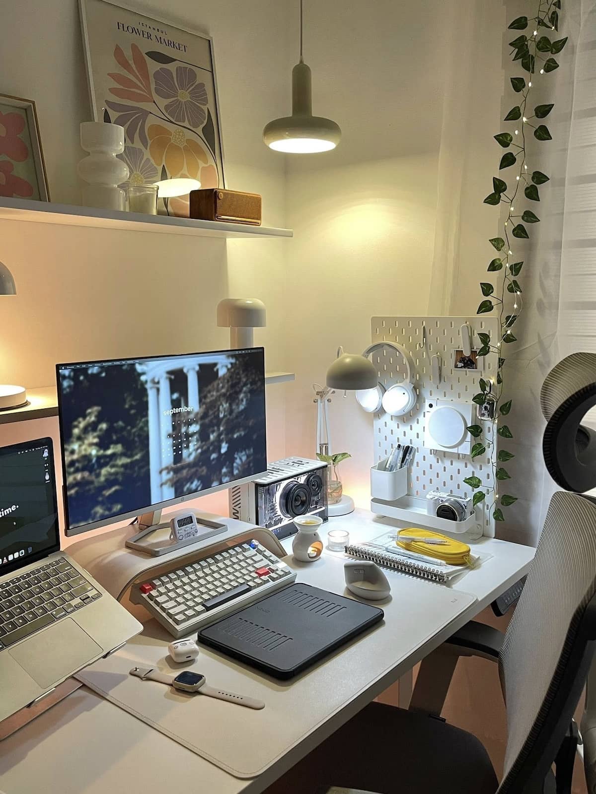 4k Monitor Workspace