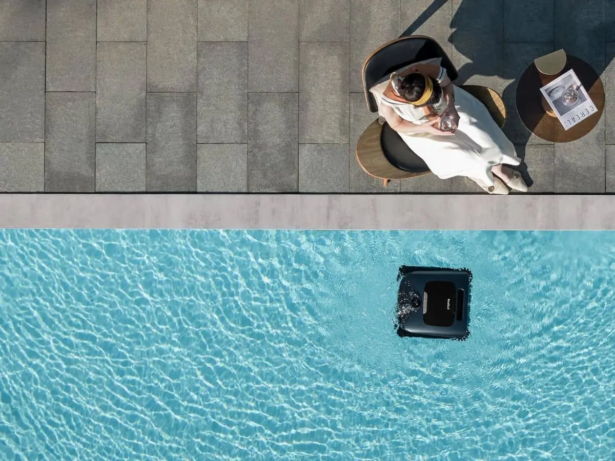 Best-Robot-Vacuum-for-Pool-5.