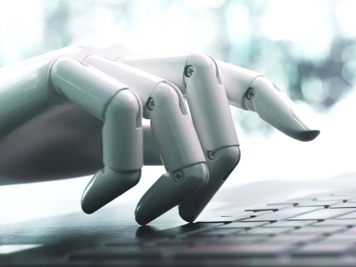 Will-AI-Kill-Human-Virtual-Assistant-Jobs1.