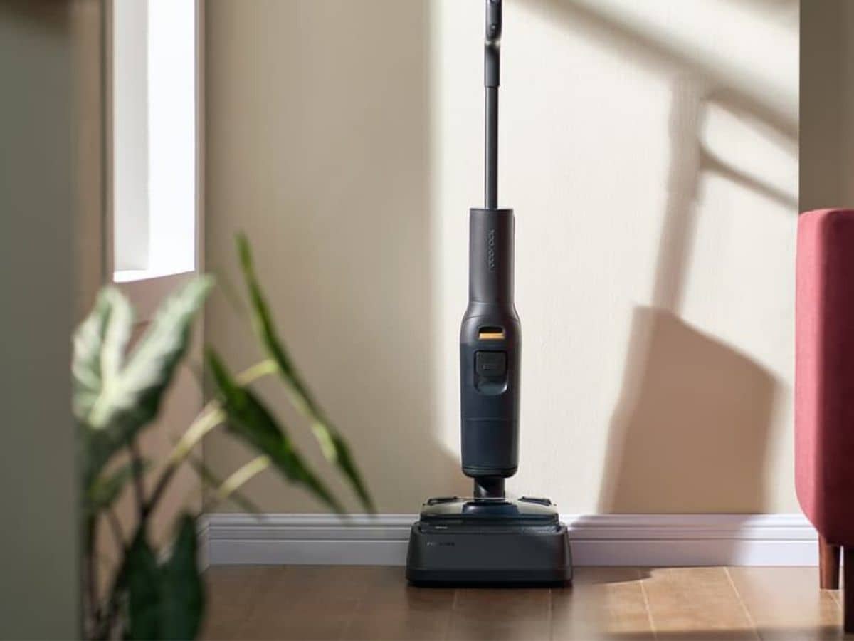 Best-Cordless-Wet-and-Dry-Vacuum-Cleaner-for-Busy-Home_s1.