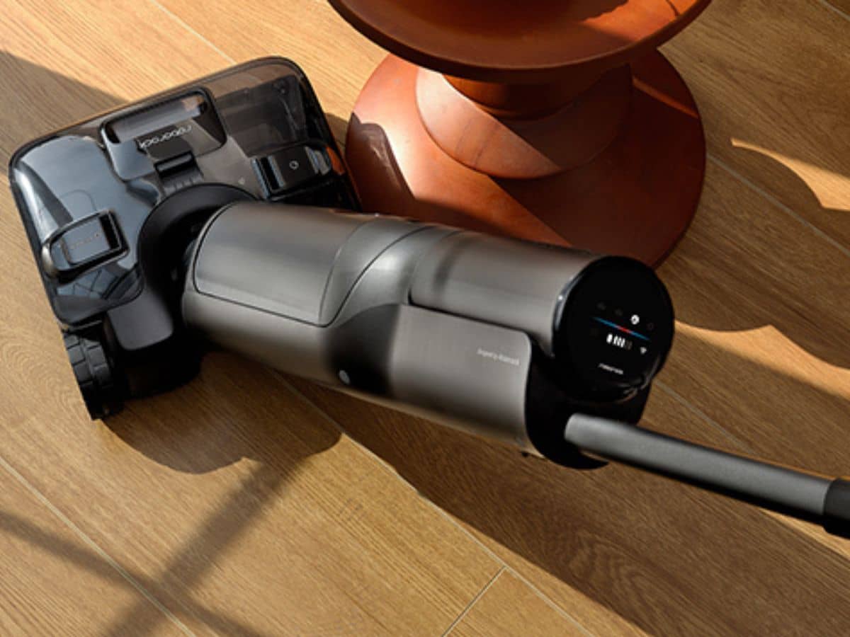 Best-Cordless-Wet-and-Dry-Vacuum-Cleaner-for-Busy-Home_s2